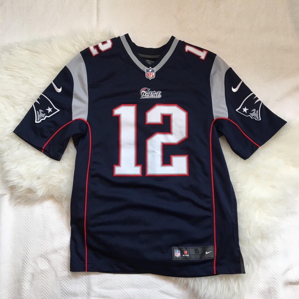 Patriot’s Jersey-Tom Brady 12